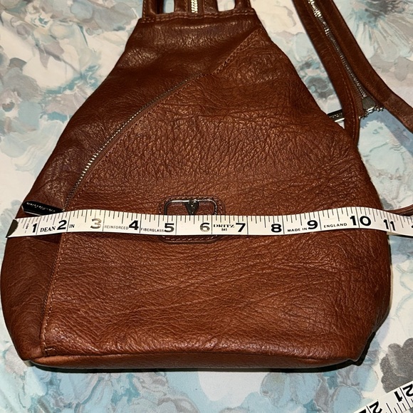 Made in Italy Leather Sling Zip Backpack Cognac Brown Luggage Tan Valentina EUC main image 16